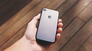 Apple ar fi decis în cadrul unei întâlniri recente ca lansarea lui iPhone 9 să aibă loc pe 15 aprilie