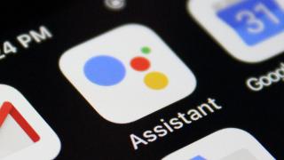 Google Assistant primeşte o actualizare, care îi aduce control mai bun asupra notificărilor