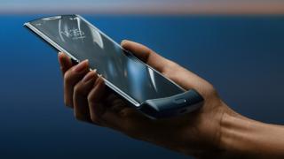 Motorola RARZ 2019 este acum disponibil la precomandă în România; Până pe 9 aprilie, cumpărătorii primesc 1 an de asigurare gratuită