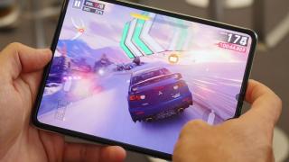 Samsung Galaxy Fold 2 ar putea avea un preţ de pornire mai mic, datorită unei versiuni cu 256 GB stocare