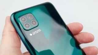 Altex revine cu Reduceri REALE la mijloc de săptămână; Astăzi avem Huawei P40 Lite sub pragul de 1.100 lei