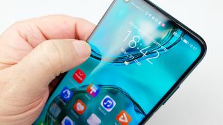 Huawei P40 Lite: Conectivitate aproape de flagship-uri