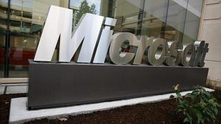 Ziua achizițiilor: Microsoft cumpără 800 de patente de la AOL pentru 1.1 miliarde de dolari