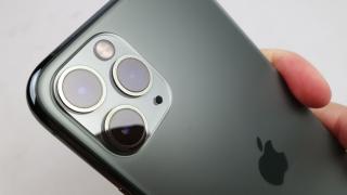 Turul Magazinelor #695: Televizor 4K NEI sub 900 lei, iPhone 11 Pro Max cu 500 lei mai ieftin, set coş baschet pentru hobby-uri în izolare