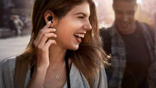 Căștile wireless Samsung Galaxy Buds primesc o actualizare software, la pachet cu funcții de pe modelul cel nou Buds+