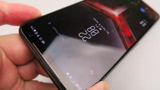 ASUS ROG Phone II: Acustică uriaşă ca volum şi bas, perfect la jocuri