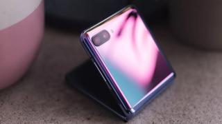 Samsung Galaxy Z Flip testat în DxOMark: e sub telefoane din 2018, cu scorul 105; Iată de ce