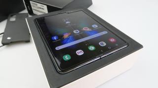 Samsung Galaxy Fold: Conectivitate impresionantă mai ales la WiFi