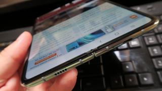 Samsung Galaxy Fold: Acustică bine echilibrată, cu stereo capabil
