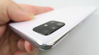 Cel mai bine vândut telefon în trimestrul 1 din 2020 este Samsung Galaxy A51, dintre modelele cu Android (Strategy Analytics)