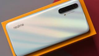 Realme X3 SuperZoom se pregătește de lansare și îl vedem în fotografiii; Apare și lista de specificații