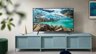 Altex vine cu noi REDUCERI REALE la mijloc de săptămână; Espressor automat la 1000 de lei și televizor Samsung cu diagonală uriașă
