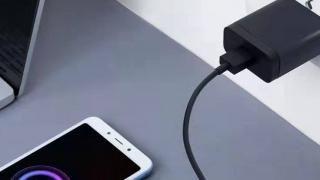 Xiaomi are deja un încărcător de 120W, care apare în fotografii şi într-un clip video
