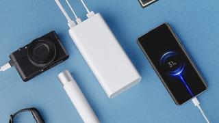 Xiaomi a lansat un power bank gigantic care poate încărca telefonul de 6-7 ori: Mi Power Bank 3 30.000 mAh