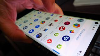 Motorola Edge: Benchmark-uri de telefon high-midrange veritabil, dar la GPU nu observăm un progres mare