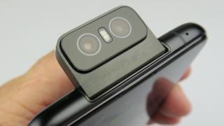 ASUS pregătește telefoanele ZenFone 7 și ZenFone 7 Pro, cu mecanism de cameră flip preluat de la modelul din 2019