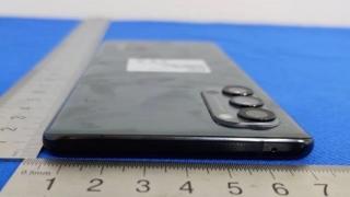 Oppo Reno 4 Pro se apropie de lansarea globală, primește certificarea NCC; Iată cum arată varianta pe negru