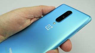 OnePlus 8T are dezvăluite primele dotări prin intermediul unei scăpări din codul aplicației Camera
