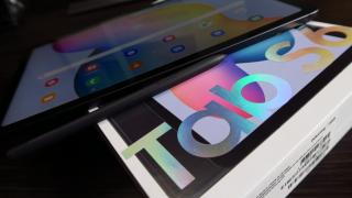 Samsung Galaxy Tab S6 Lite: Baterie bunicică, încărcare foarte lentă