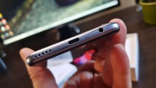 Huawei P40 Lite 5G: Bateria îţi oferă o zi de utilizare fără probleme