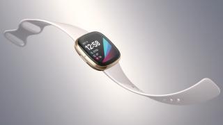 Fitbit Sense este anunțat oficial; Smartwatch cu EKG, GPS și Google Assistant la pachet