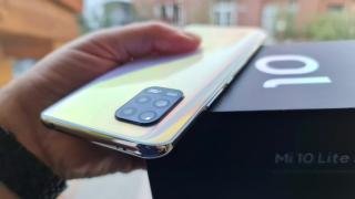 Xiaomi Mi 10 Lite 5G Unboxing: 5G + Snapdragon 765G la sub 1500 de lei, o combinaţie atractivă