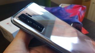Huawei P40 Lite 5G: Camera principală este vedeta, stabilizarea la filmare surprinde