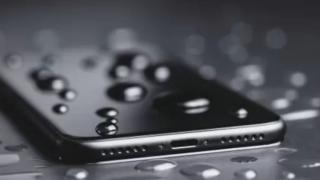Apple brevetează un sistem menit să elimine umeazeala din difuzoarele de pe iPhone