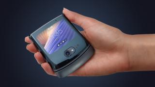 Motorola RAZR 5G este acum oficial; Pliabilul cu clapetă primește procesor Snapdragon 765G, 5G și noutăți pentru ecranul extern