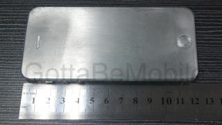 Prototip de iPhone 5 pentru producție fotografiat În China