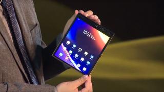 Primul telefon pliabil primeşte succesor: Royole FlexPai 2 este certificat de TENAA, cu tot cu dotări dezvăluite