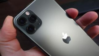 Mini Turul Magazinelor #146: Smart TV sub 600 lei, iPhone 11 Pro la cel mai mic preţ şi maşină de spălat vase la discount