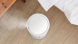 Prezentare Xiaomi Mi Smart Antibacterial Humidifier: umidificator accesibil cu ultrasunete pentru un aer mai curat și sănătos