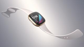 Fitbit Sense primeşte suport EKG în Europa şi SUA