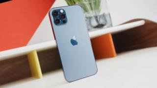 Noile telefoane iPhone 12 au baterii mai mici decât iPhone 11; Apple dezvăluie capacitatea bateriilor