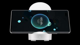 Huawei lansează două încărcătoare wireless de 50W (pentru acasă și mașină) și un alimentator auto de 66W pe fir