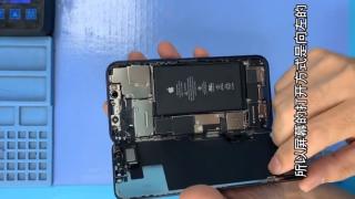 Cum arată iPhone 12 la interior; Iată disecţia sa şi dispunerea componentelor (Video)