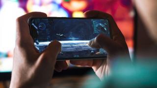 Motorola Moto G 5G a sosit: telefon 5G accesibil cu noul procesor Snapdragon 750G 5G, cameră triplă