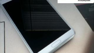Samsung Galaxy Note II Într-o primă imagine ușor blurată
