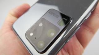 Turul Magazinelor #798: Galaxy S20 Ultra la preţ de resigilat, încălzitor halogen, încărcătoare rapide la câteva zeci de lei