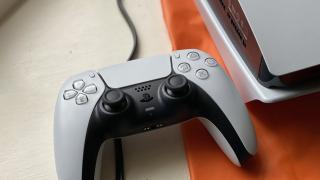 Mobicast #334: Dezbatere "Este OK Tombola Altex PlayStation 5?", probleme Black Friday Vodafone, telefonul rulabil Oppo