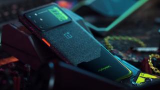 OnePlus 8T Cyberpunk 2077 Edition ajunge la vânzare în România; Iată cât costă telefonul ediție specială