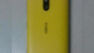 O nouă imagine cu un terminal Nokia Windows Phone 8 ajunge pe web! Iat-o!