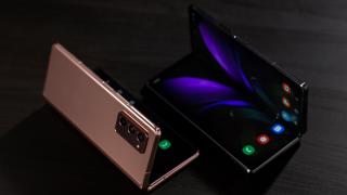 Samsung ar urma să lanseze 4 telefoane pliabile în 2021: două modele Z Flip şi două modele Z Fold