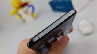 Oppo Reno4 Pro 5G: Acustică stereo, cu speakere dual stereo liniare de top