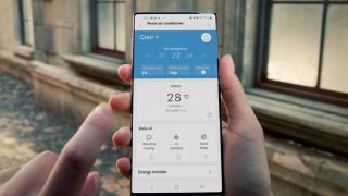 Samsung a brevetat un smartphone cu cameră selfie ascunsă sub ecran; Tehnologia utilizează un ecran secundar care se glisează peste senzori