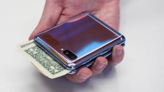 Samsung Galaxy Z Flip 3 ar putea veni la un preț mai bun decât predecesorii, dar se fac sacrificii la nivel de dotări