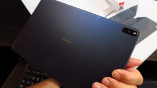 Huawei MatePad Pro: Camera de telefon midrange adusă pe o tabletă premium