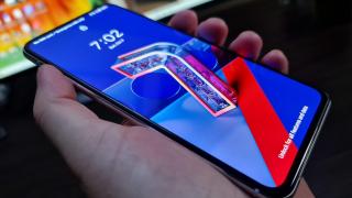 ASUS ZenFone 7 Pro: OS, UI, aplicaţii stock, apreciate de fanii Pixel