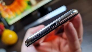 Xiaomi Mi 10 Lite 5G: Baterie de top 20 all time, top 10 2020